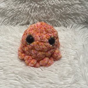 Crotchet baby squid